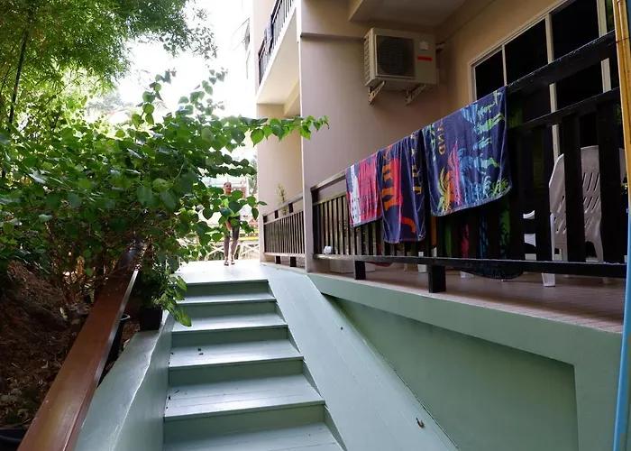Kata Beachwalk Hotel And Bungalows